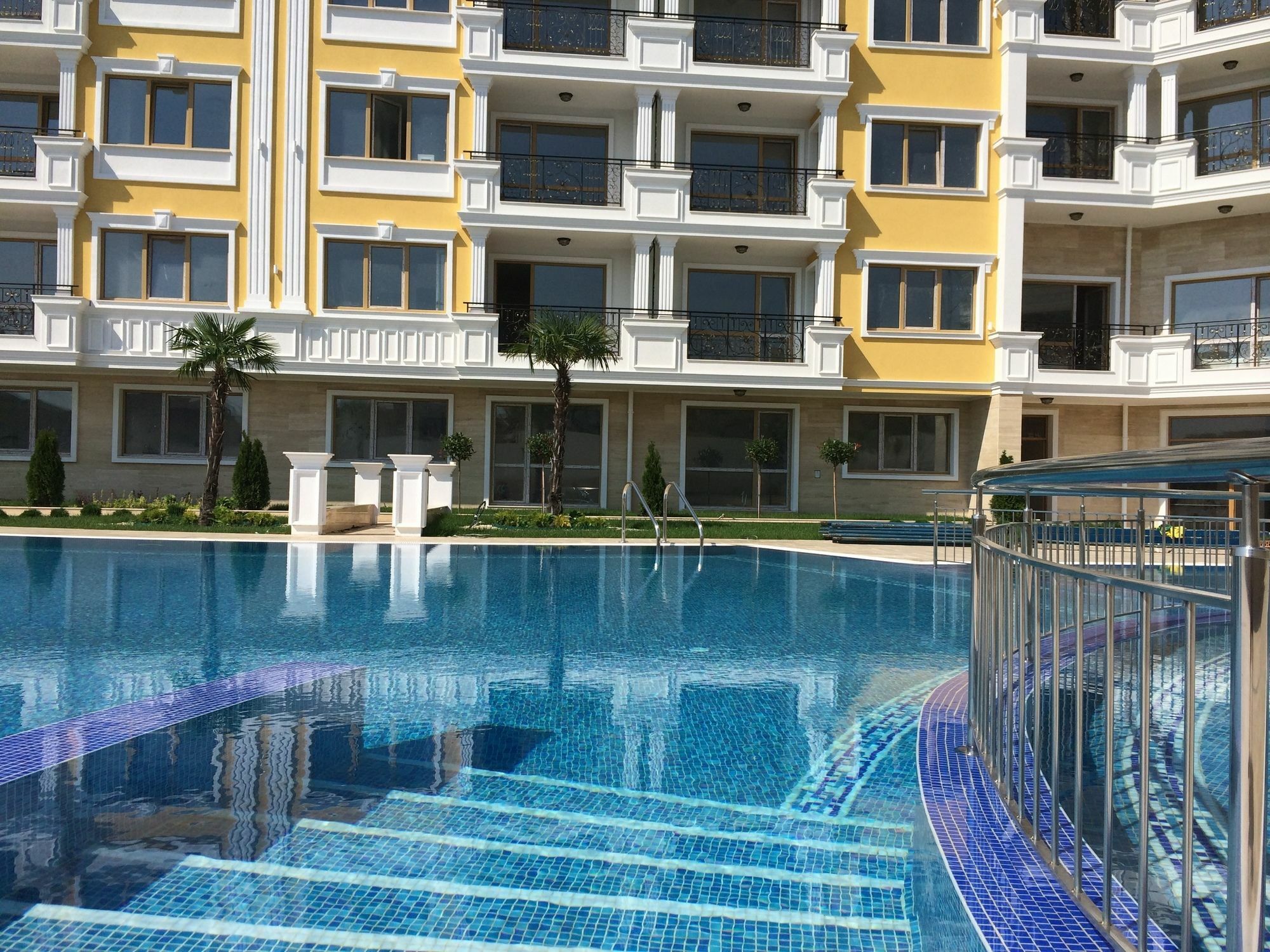 Florence Deluxe Apartments Sveti Vlas Ngoại thất bức ảnh